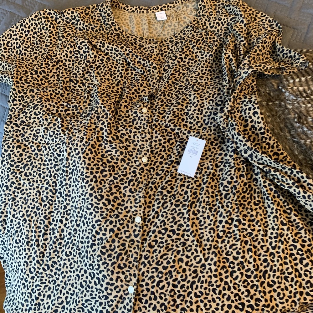 Old Navy NWT, SS Blouse